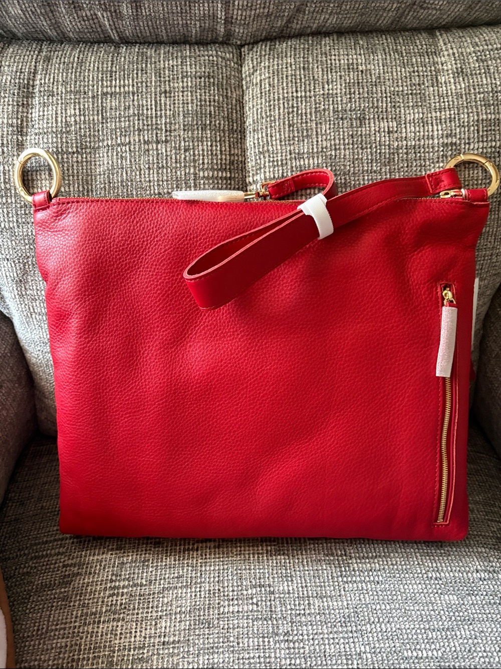NWT Hammitt Kyle Large Chili Red Pebbled Leather Brushed Gold Shoulder Bag - Picture 2 of 8
